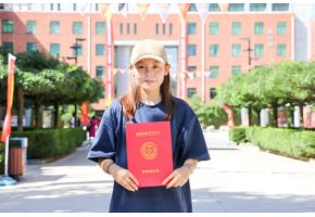 操女人的逼国产【新生报到】“北音温度”助力梦想起航！